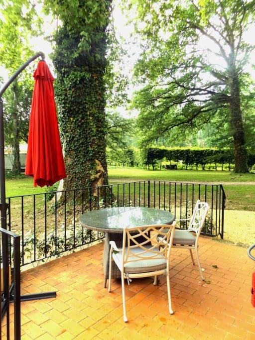 Domaine De La Barde Apartments In The Old Walnut Mill And Forge Le Bugue Exterior photo